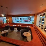 德霍克美思酒店 3*