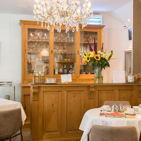 デ ホフカマーズ ホテル