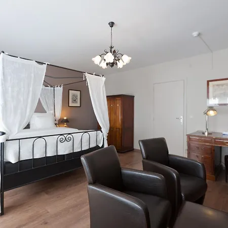 Отель De Hofkamers 3*