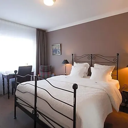 De Hofkamers 3*