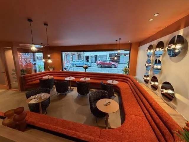 德霍克美思酒店 3*